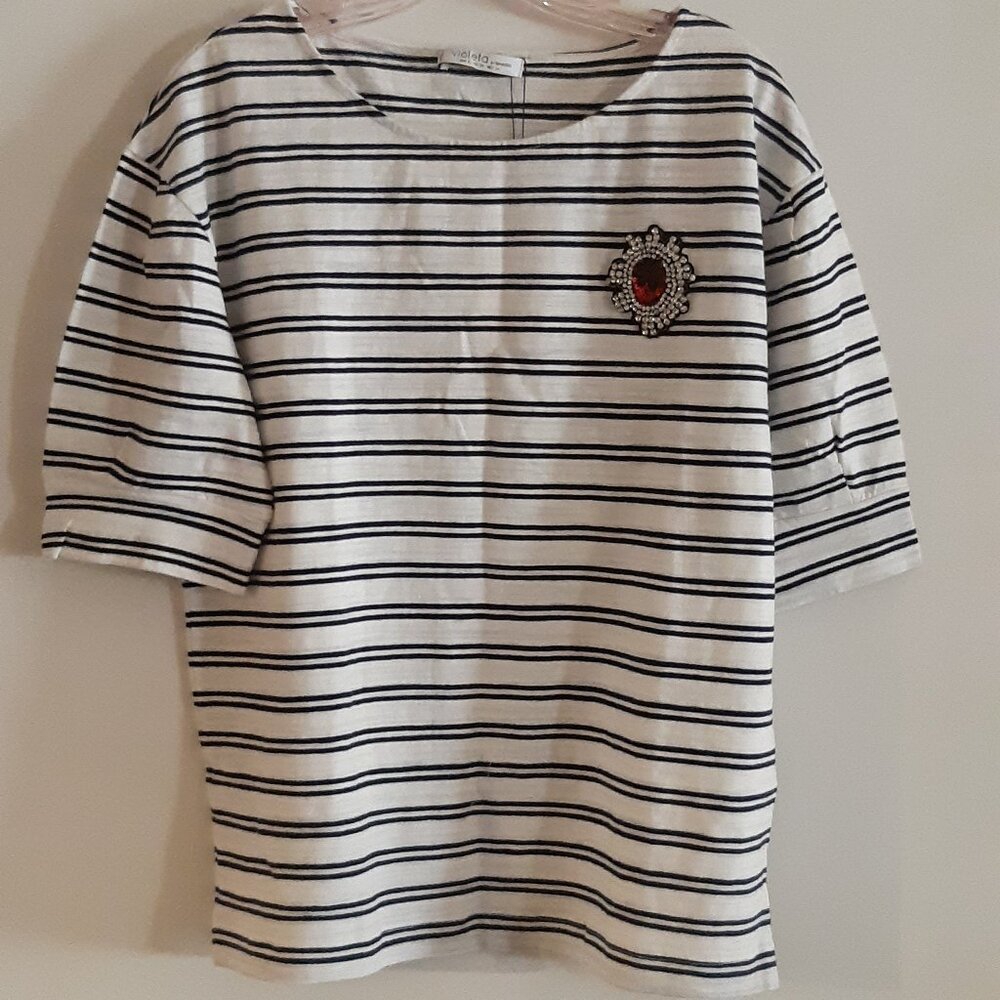 Striped Tshirt Black White with Sequin Brooch M -L